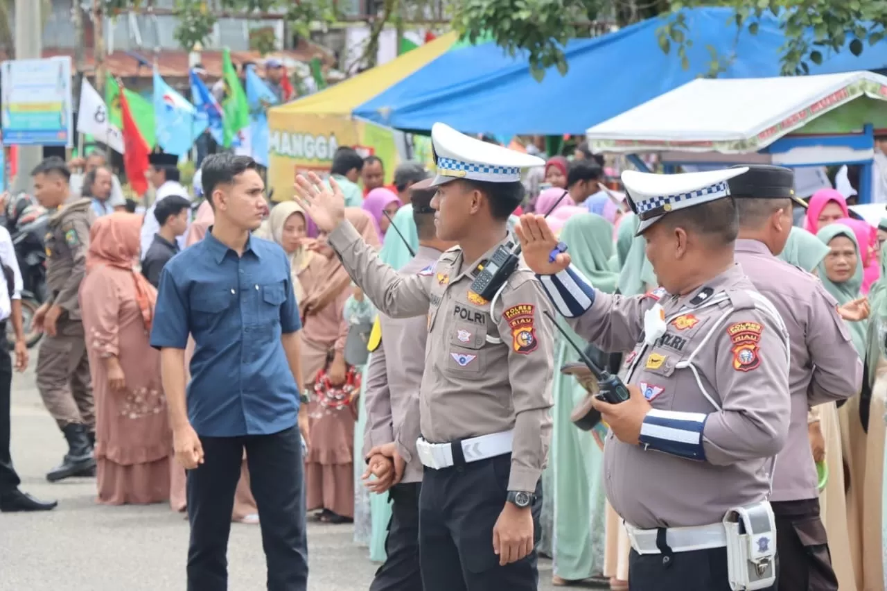 Hari Kedua Pendaftaran Paslon ke KPU Rohul, Kapolres: Berjalan Aman dan Kondusif